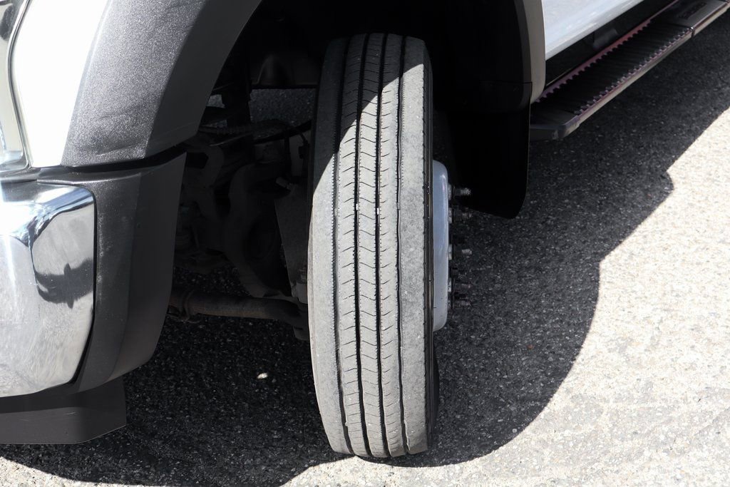 Used 2017 Ford F550 2WD Crew Cab Super Duty image 48