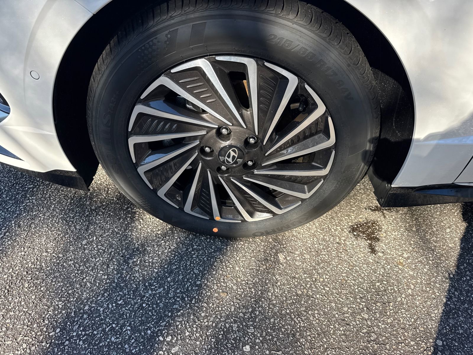 New 2026 Hyundai Sonata Limited FWD image 12