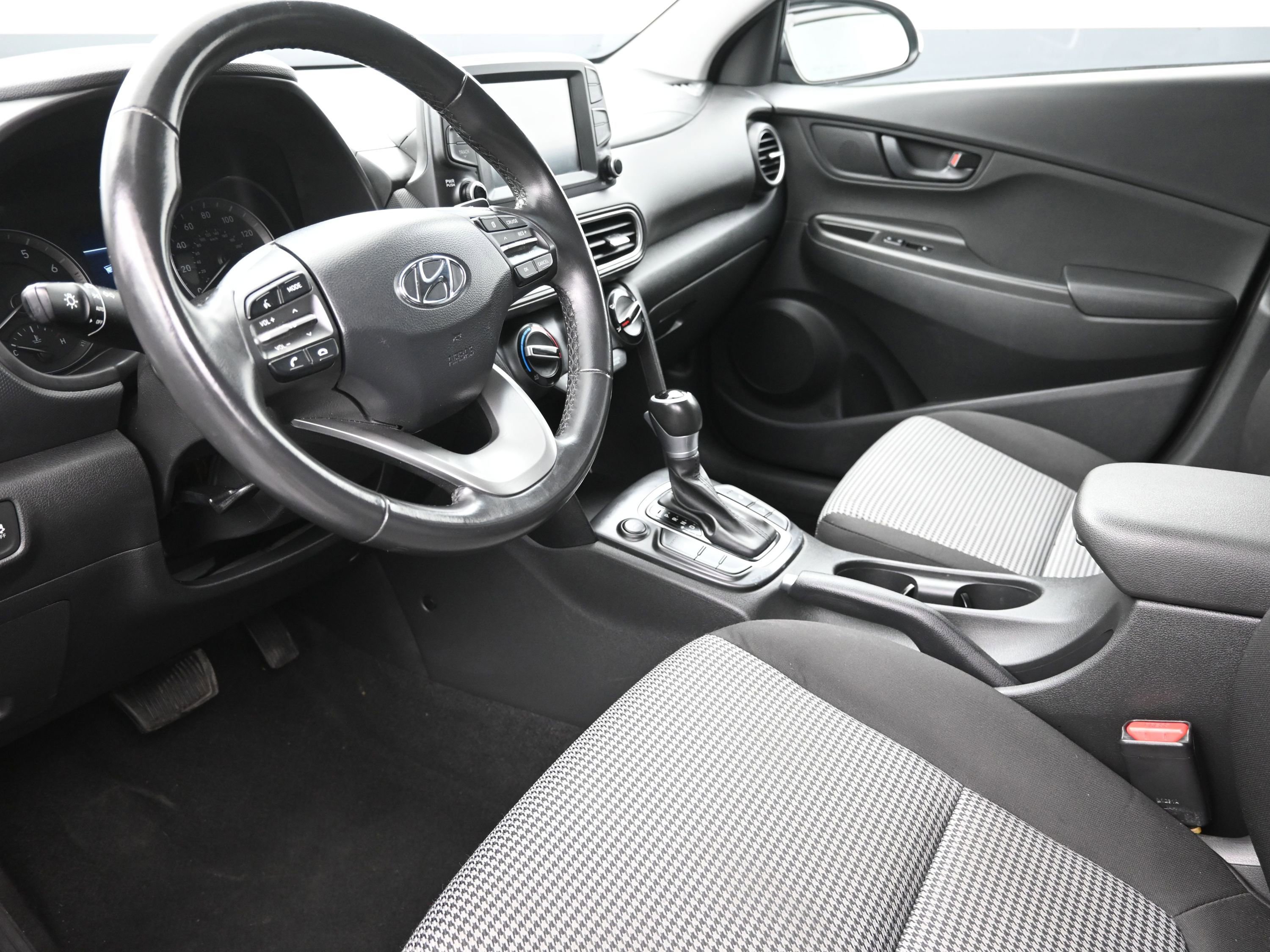 Used 2020 Hyundai Kona SEL image 10