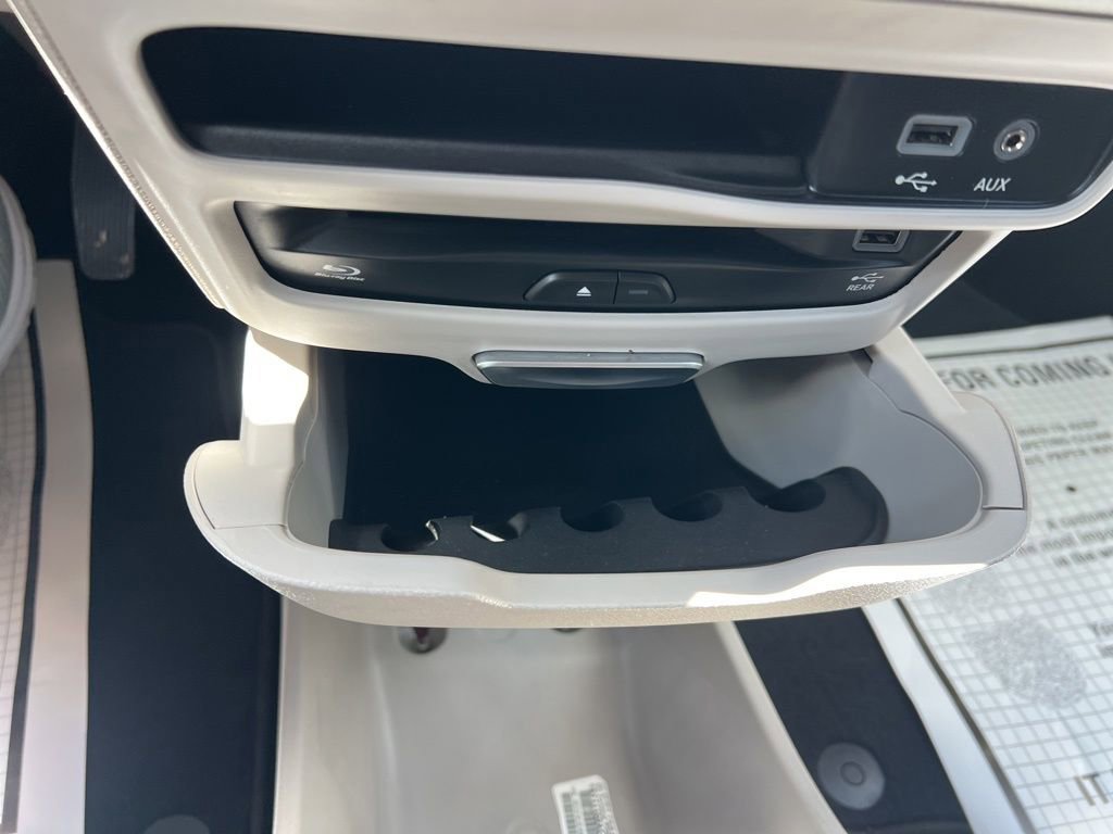 Certified 2019 Chrysler Pacifica Touring-L Plus image 57