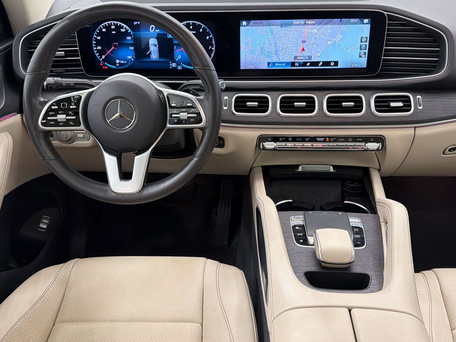 Certified 2020 Mercedes-Benz GLE 350 4MATIC w/ Premium Package image 27