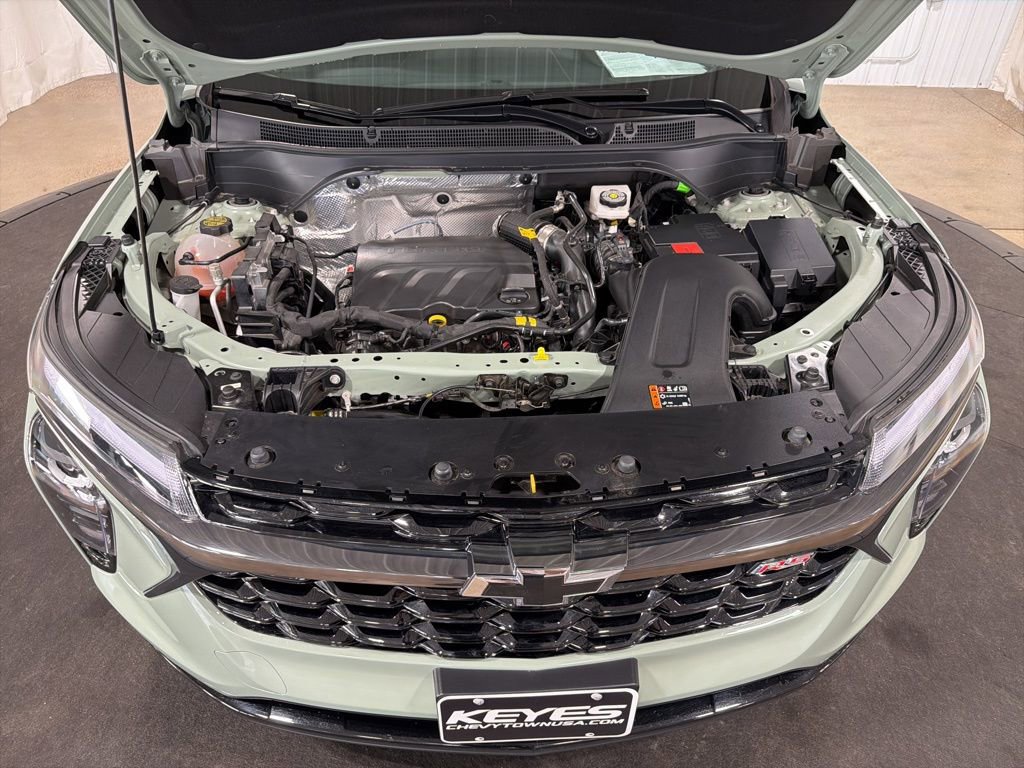 Certified 2024 Chevrolet Trax RS w/ Driver Confidence Package image 37