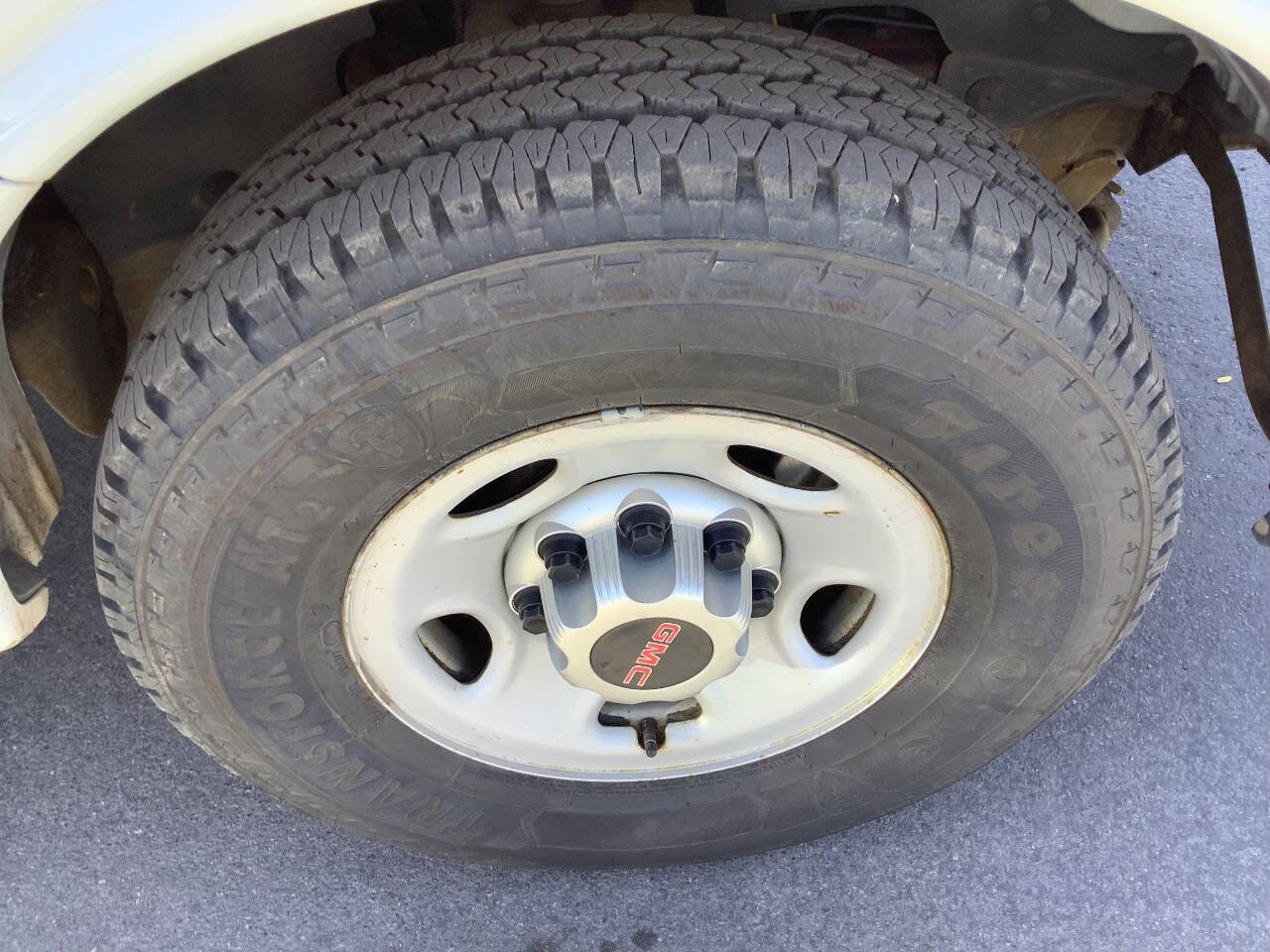Used 2012 GMC Savana 2500 RWD image 23