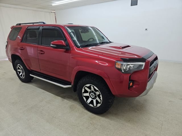 Used 2021 Toyota 4Runner TRD Off-Road Premium w/ Moonroof Package AWD/4WD image 12
