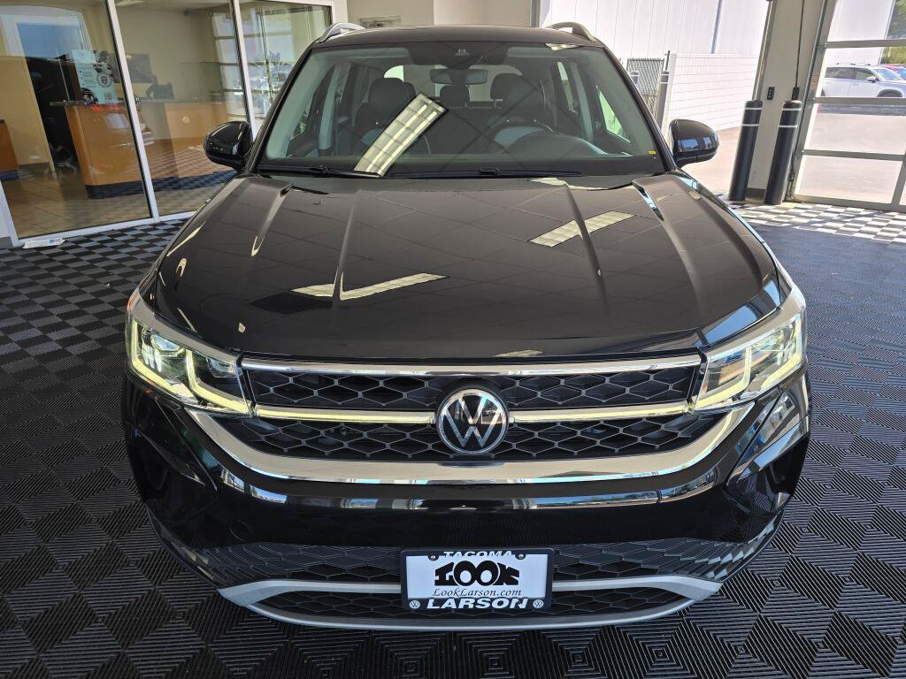 Used 2022 Volkswagen Taos SEL AWD/4WD image 8