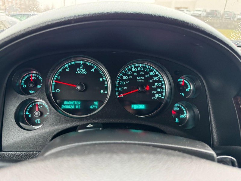 Used 2013 GMC Yukon XL Denali image 24