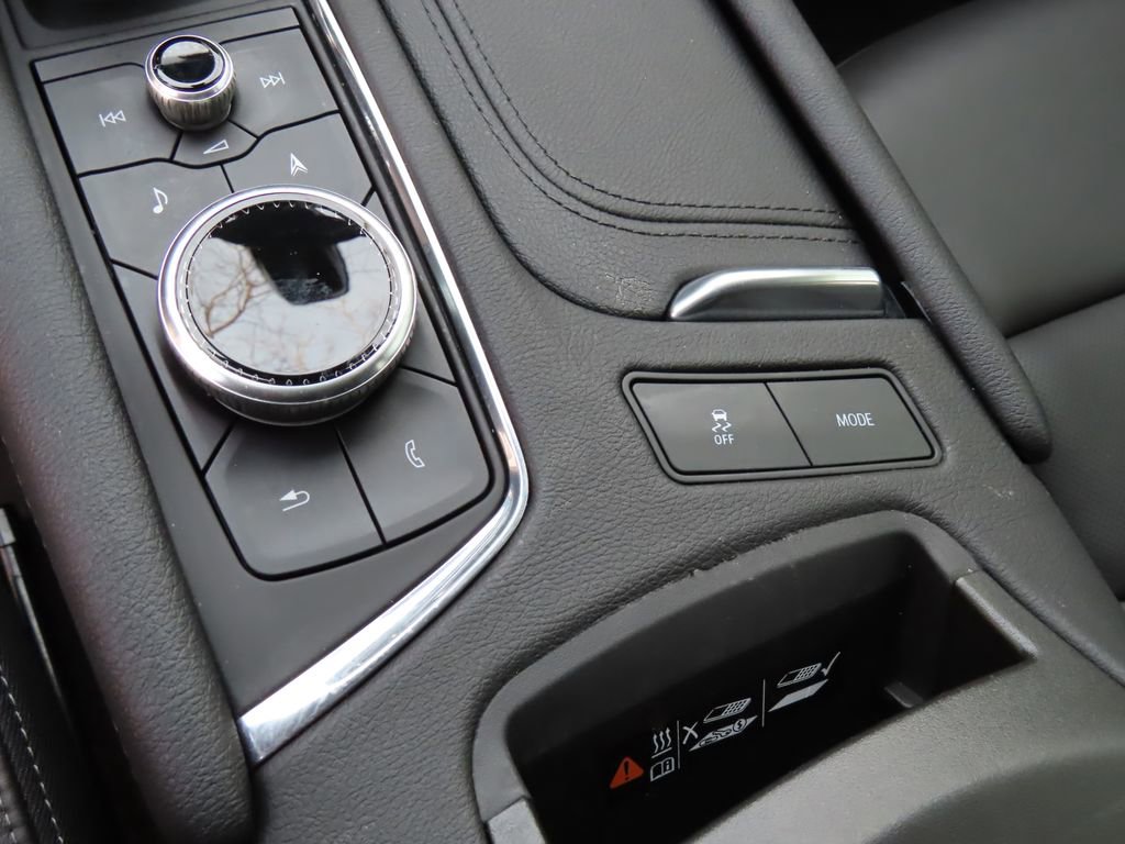 Certified 2024 Cadillac XT6 Premium Luxury image 11