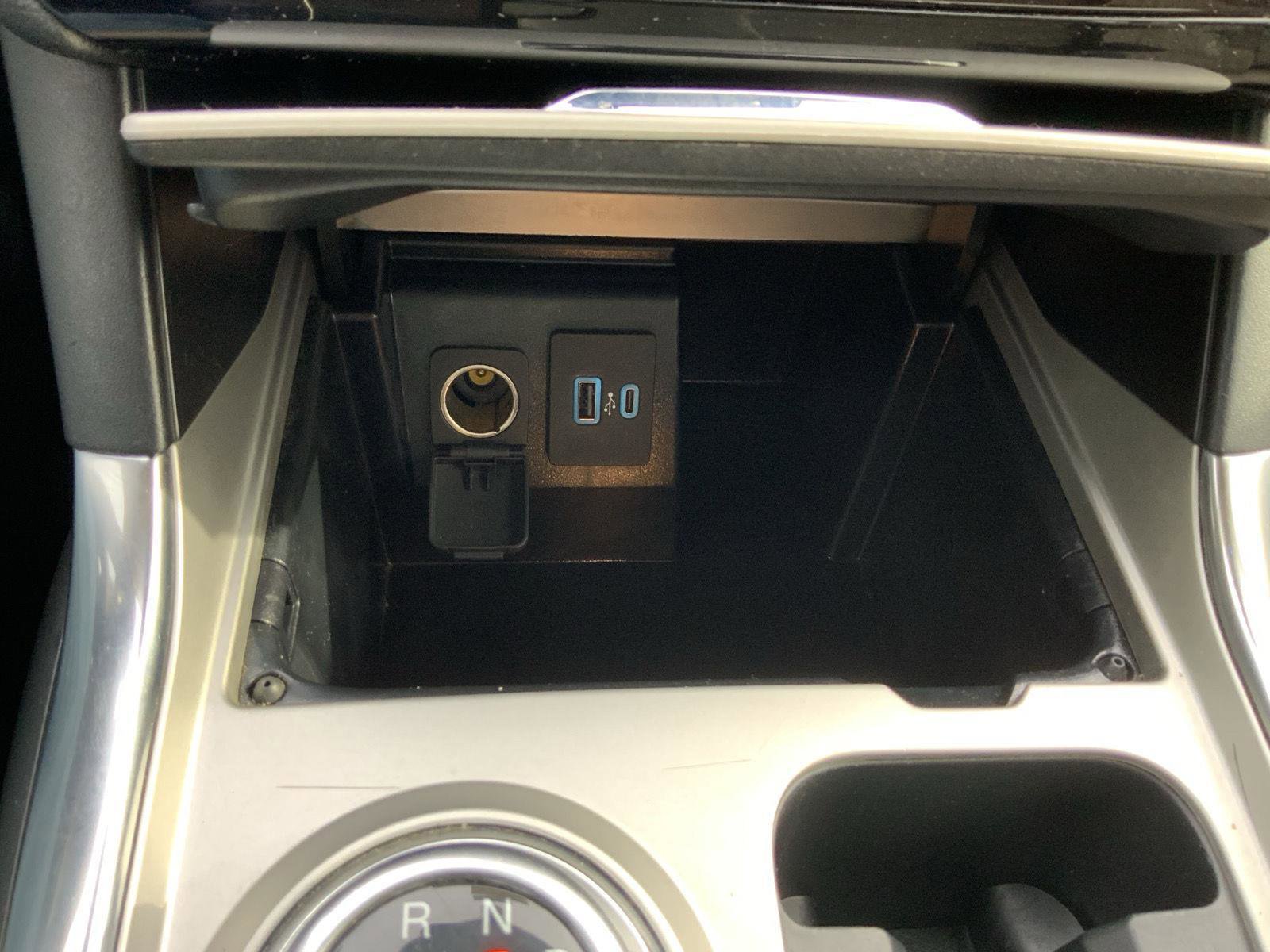 Used 2022 Ford Explorer Limited AWD/4WD image 47