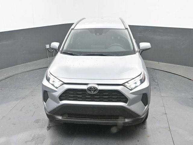 Used 2025 Toyota RAV4 XLE image 28