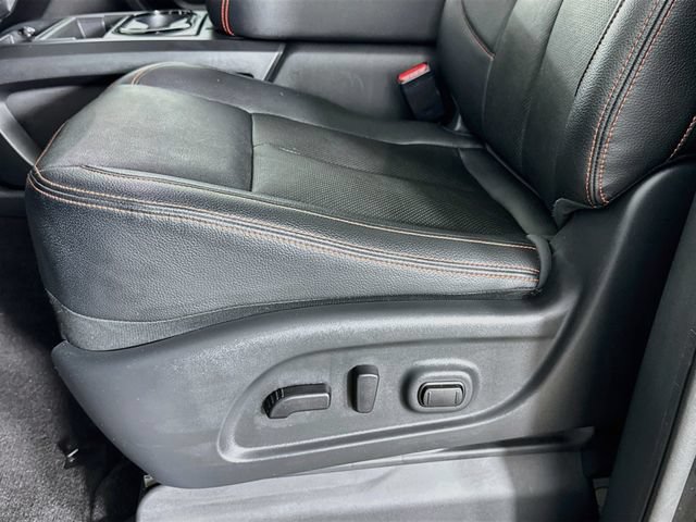 Used 2024 Nissan Titan PRO-4X w/ Pro-4x Convenience Package AWD/4WD image 24