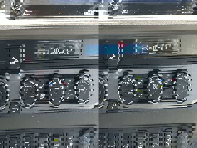 Used 2021 Toyota Tacoma TRD Off-Road w/ Technology Package image 14