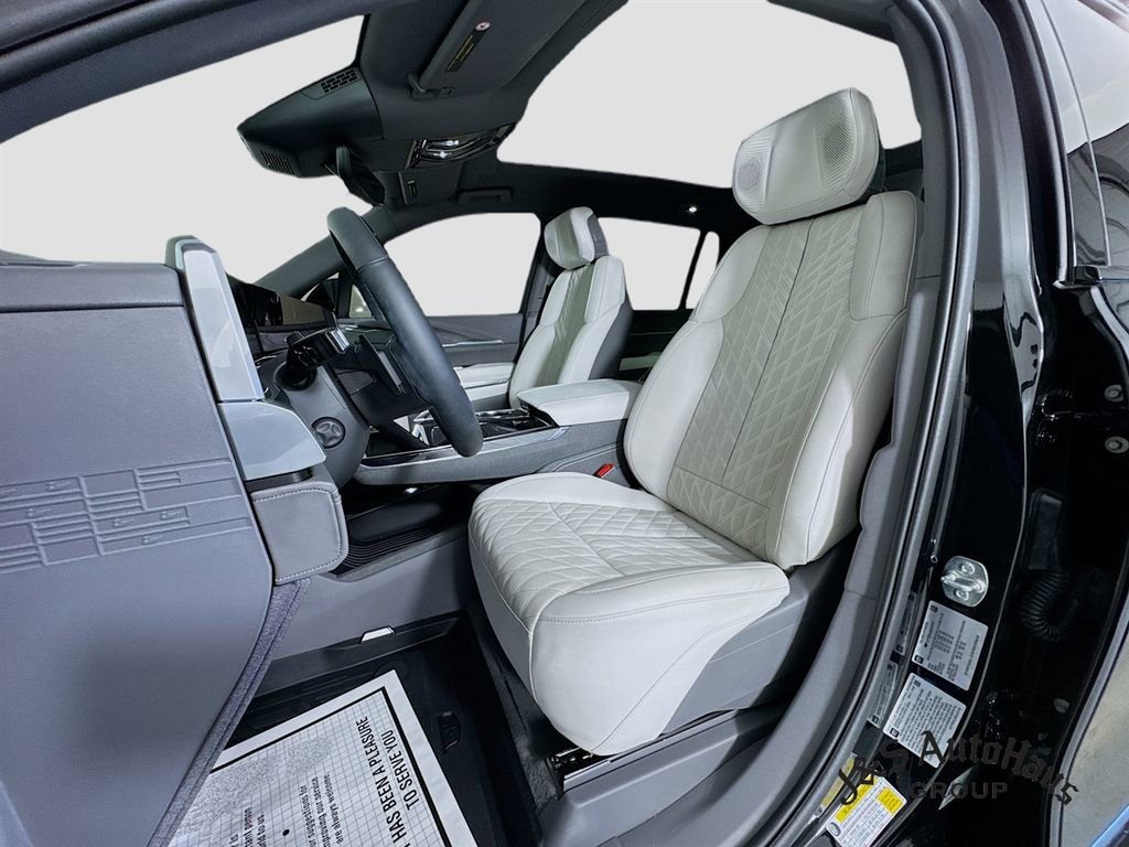 Used 2025 Cadillac Escalade IQ Sport 1 image 11