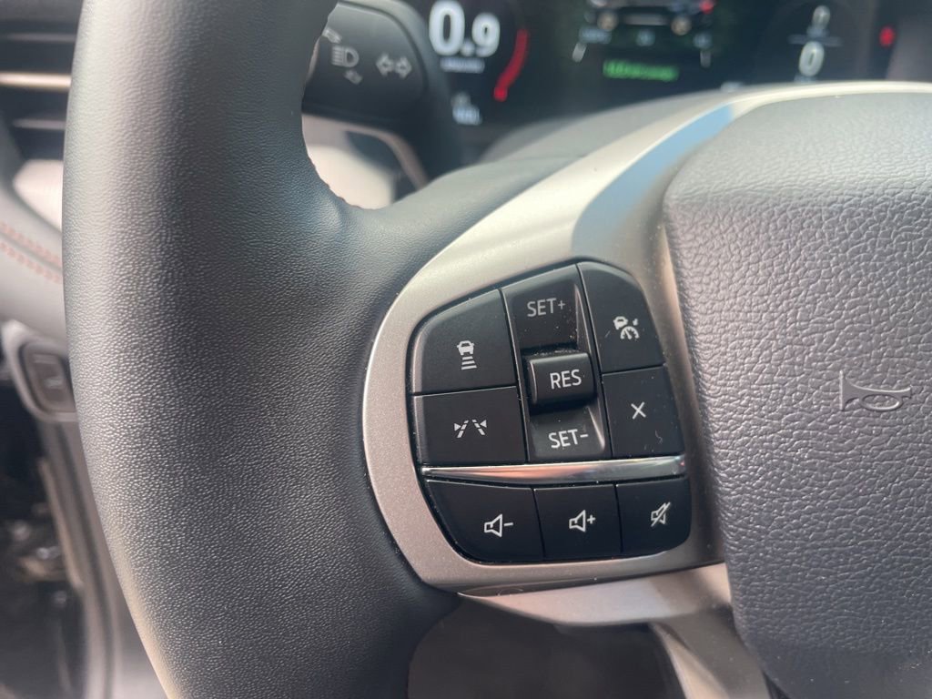 Used 2025 Ford Explorer Active image 14