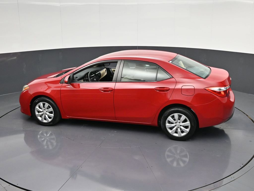 Used 2016 Toyota Corolla LE FWD image 29