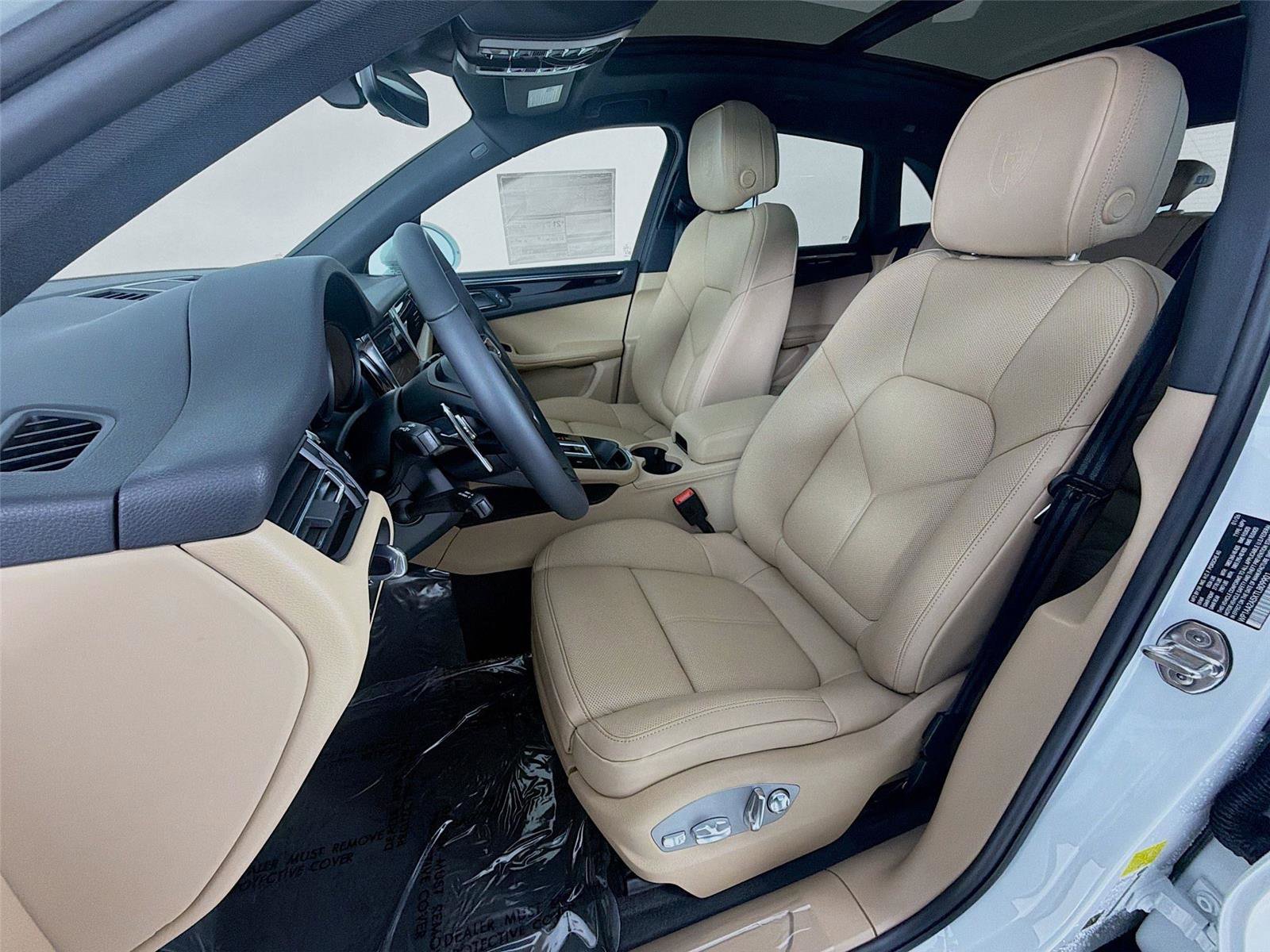 New 2026 Porsche Macan image 5