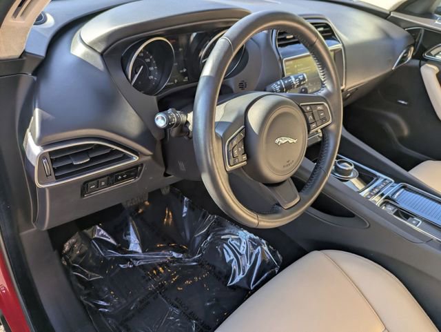 Used 2020 Jaguar F-PACE Premium image 7