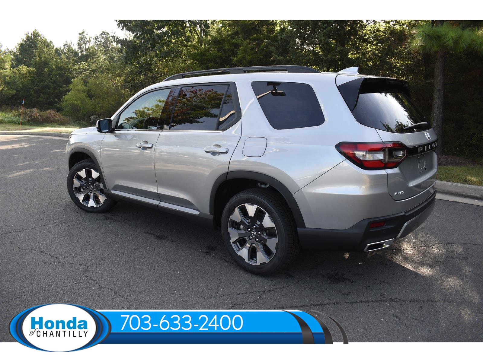 New 2026 Honda Pilot Touring image 5