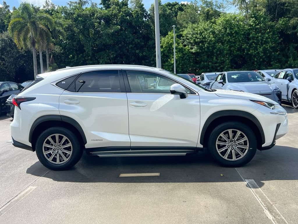 Used 2018 Lexus NX 300h AWD w/ Comfort Package image 8