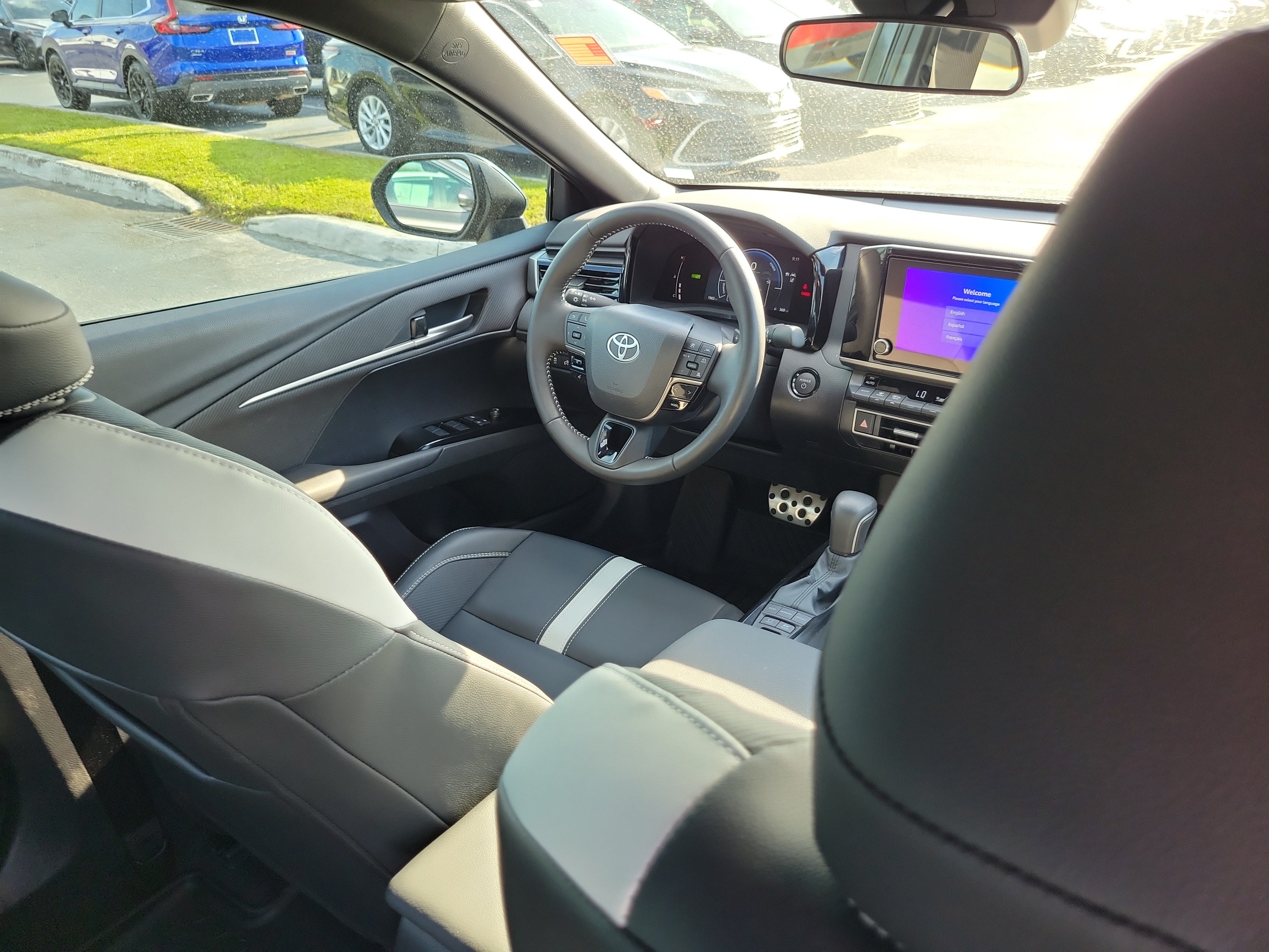 Used 2026 Toyota Camry SE FWD image 14