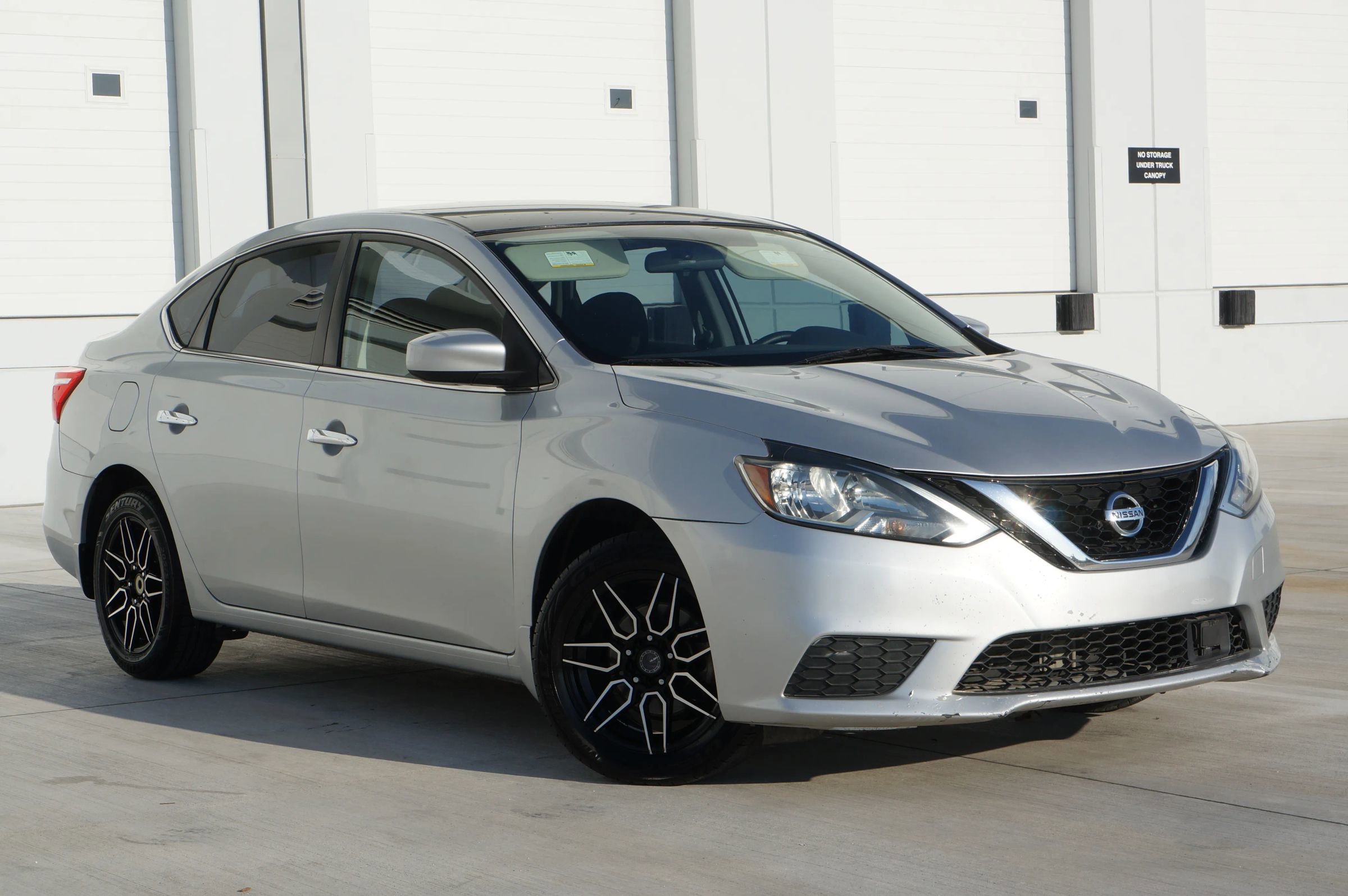 Used 2019 Nissan Sentra S image 2
