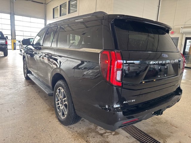 Used 2025 Ford Expedition Max Active image 5