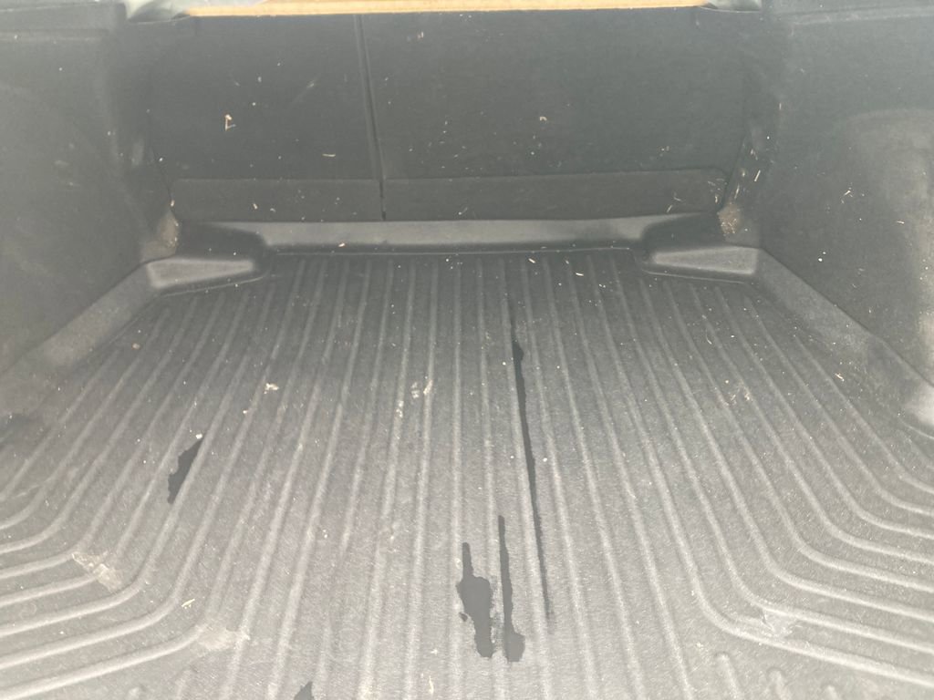 Used 2020 Toyota Corolla LE image 27