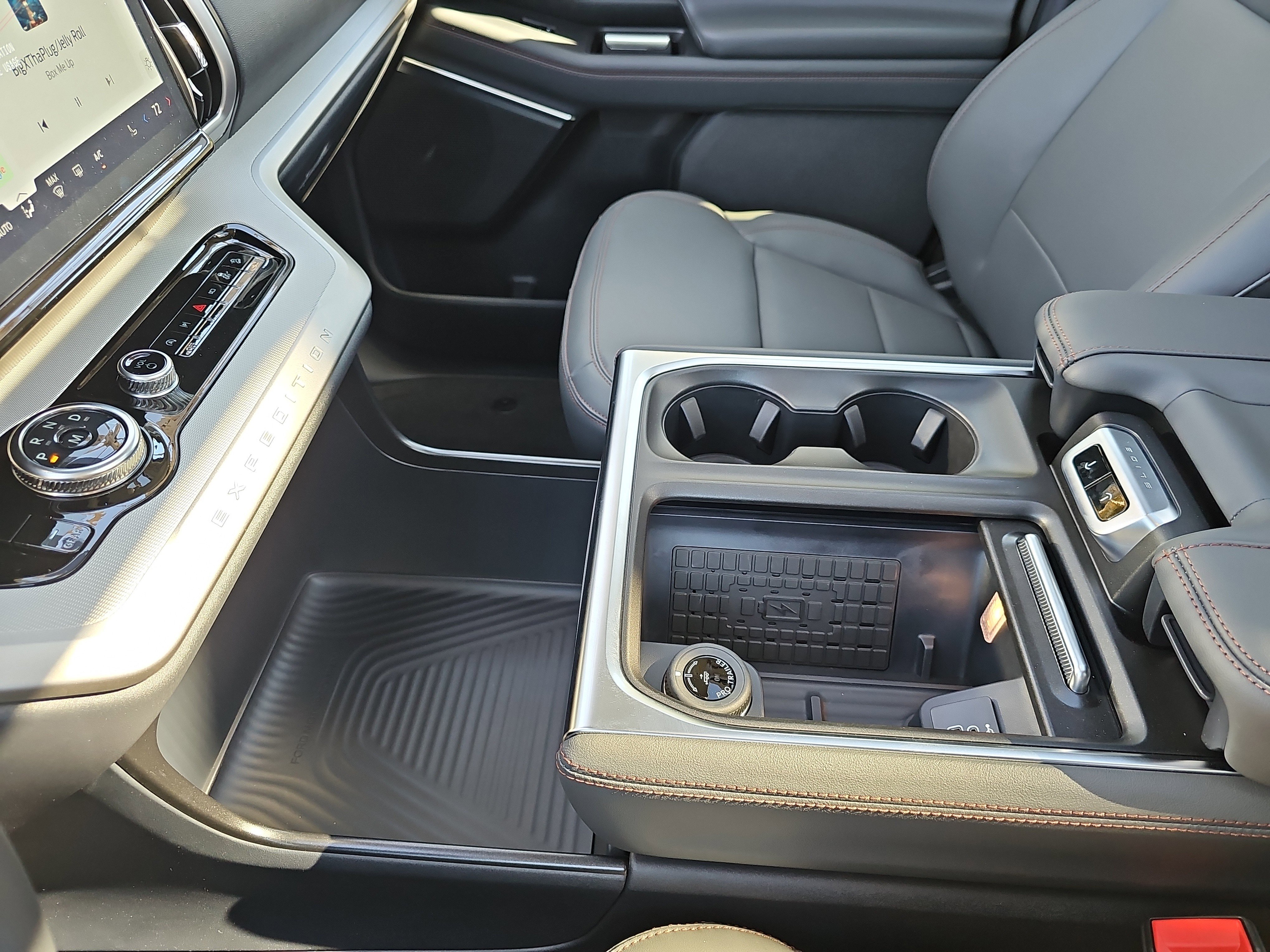 New 2025 Ford Expedition Max Active image 37