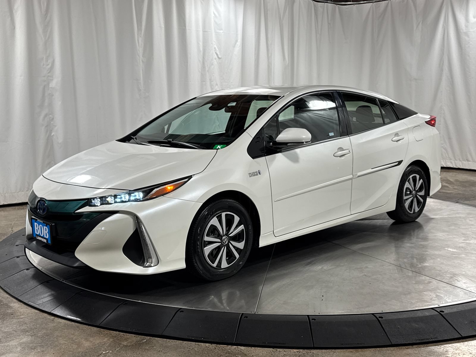 Used 2017 Toyota Prius Prime Premium w/ Carpet Mat Package FWD image 1