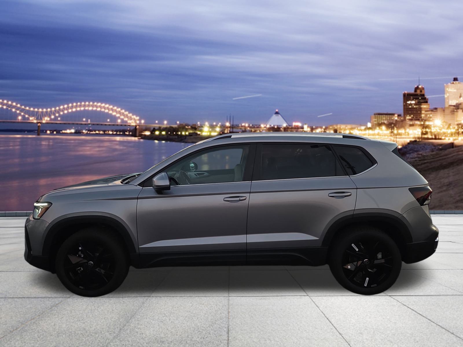 New 2026 Volkswagen Taos SE image 2