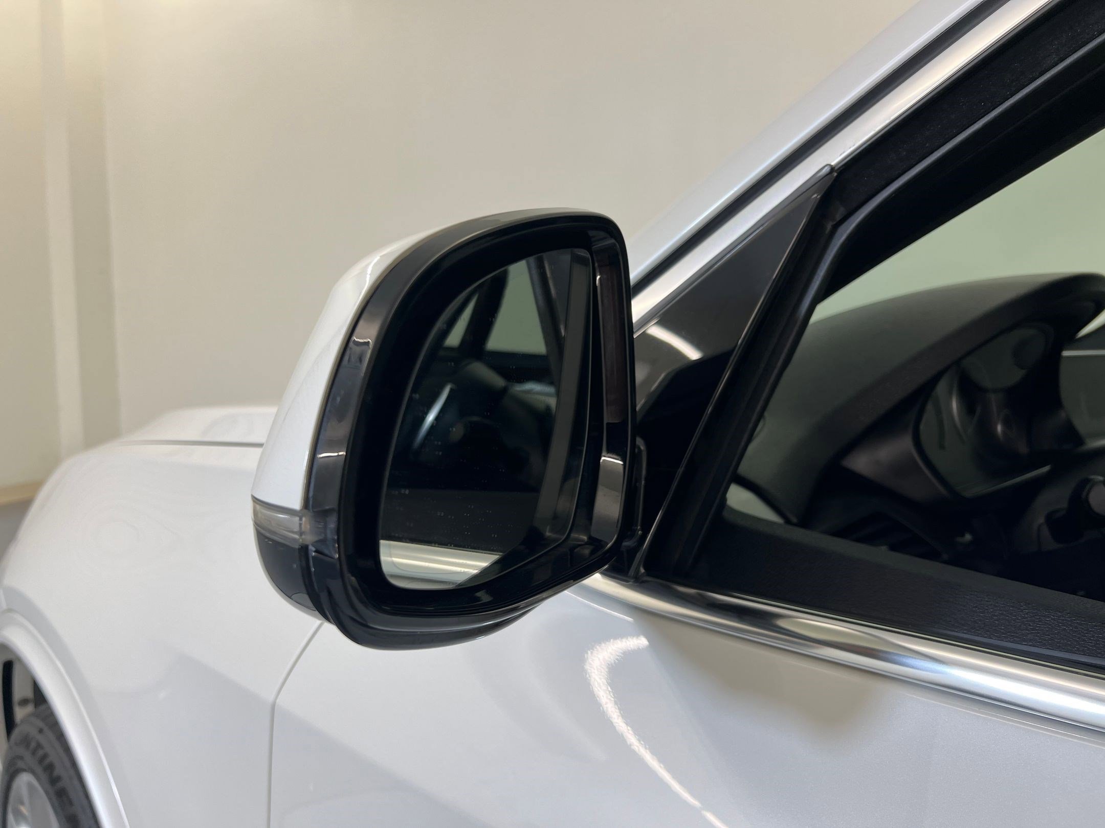 Used 2018 BMW X5 xDrive35i w/ Driving Assistance Package AWD/4WD image 23