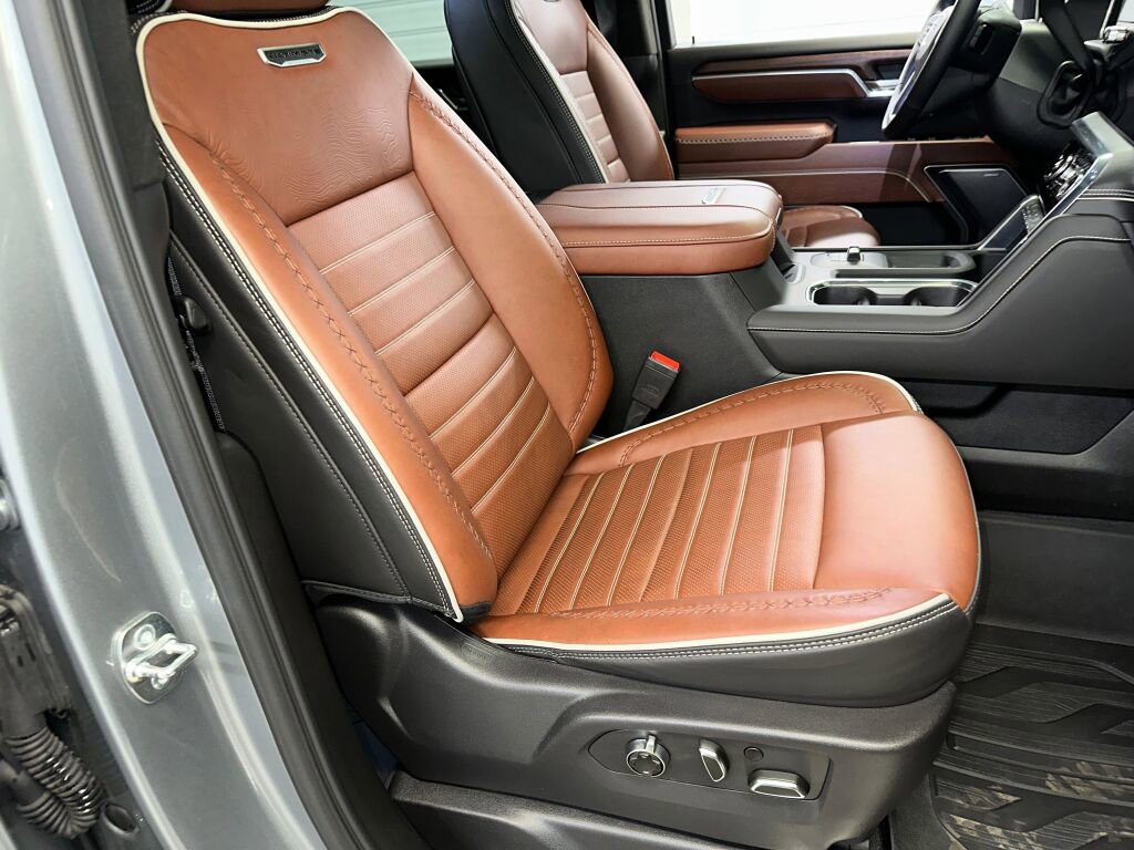 Certified 2025 GMC Sierra 2500 Denali Ultimate w/ Max Trailering Package image 39