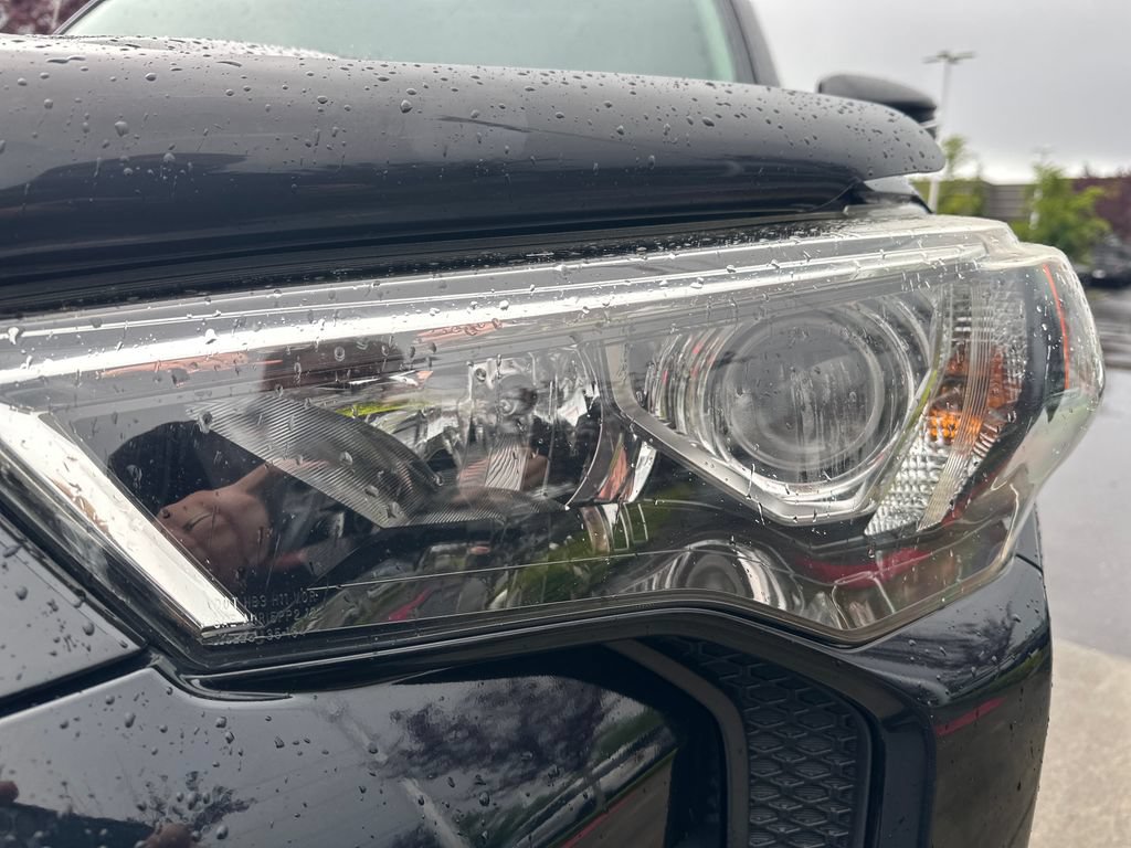 Certified 2016 Toyota 4Runner SR5 Premium AWD/4WD image 9