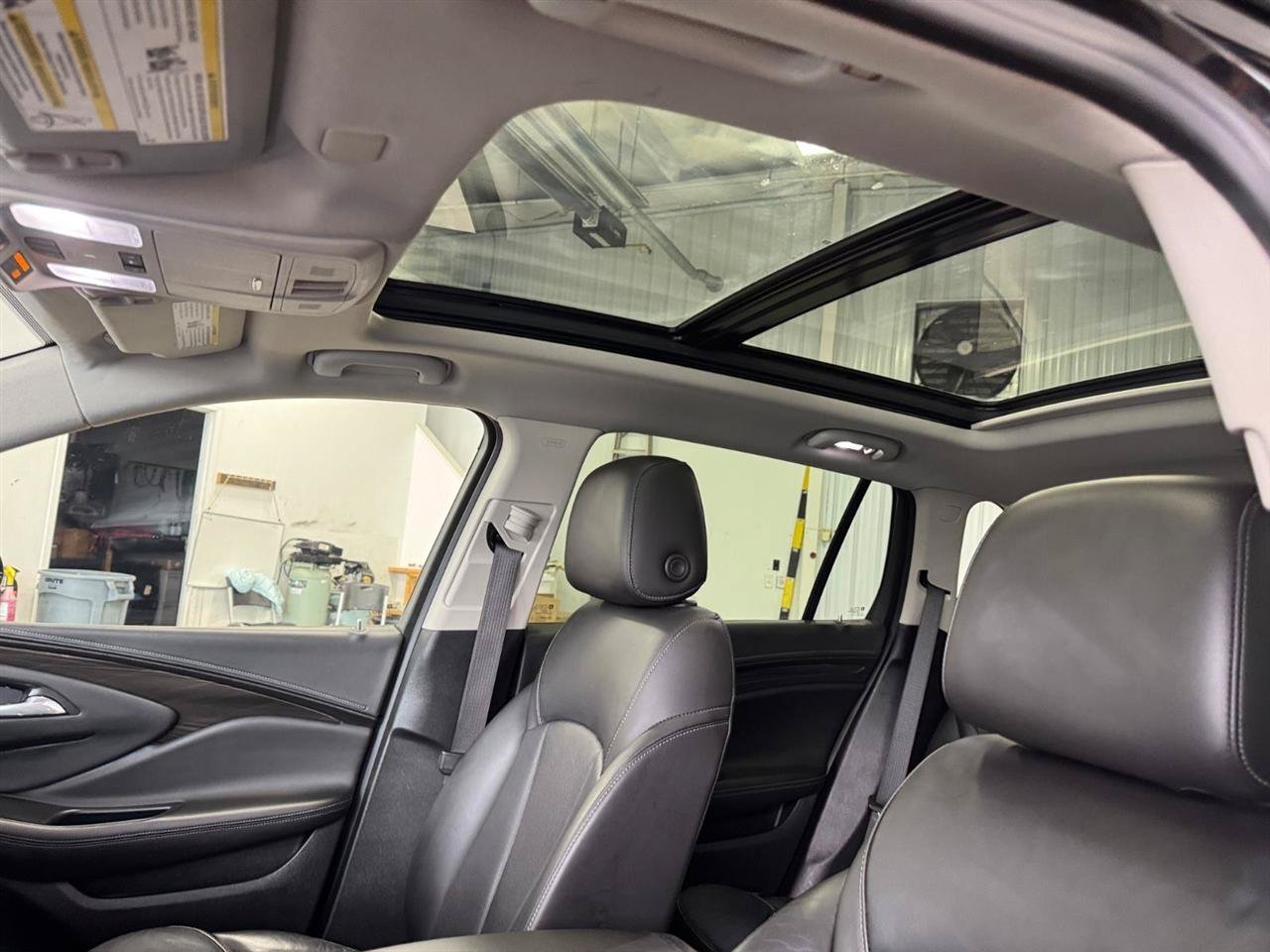 Used 2020 Buick Envision Essence AWD/4WD image 12
