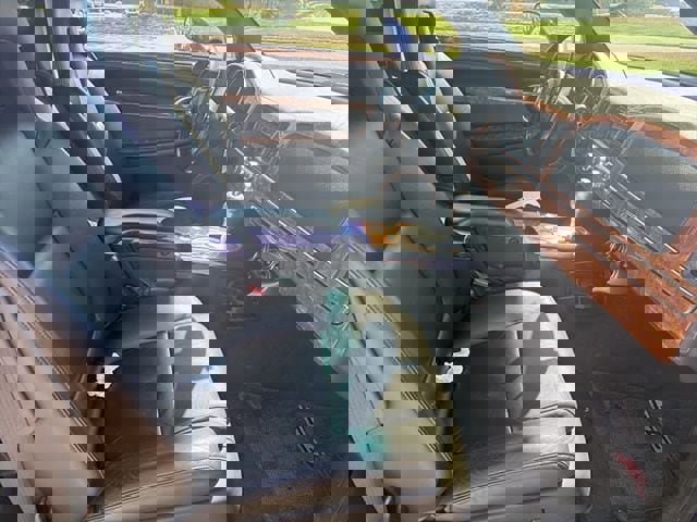 Used 2004 Chevrolet SSR w/ Preferred Equipment Group RWD image 9