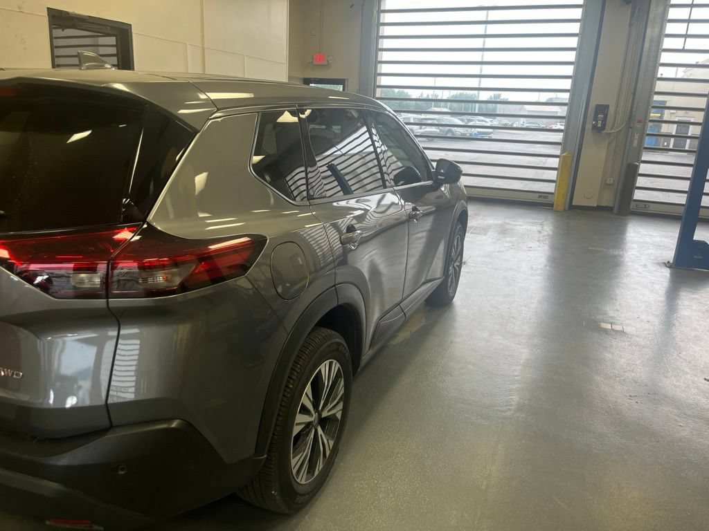 Used 2021 Nissan Rogue SV AWD/4WD image 10
