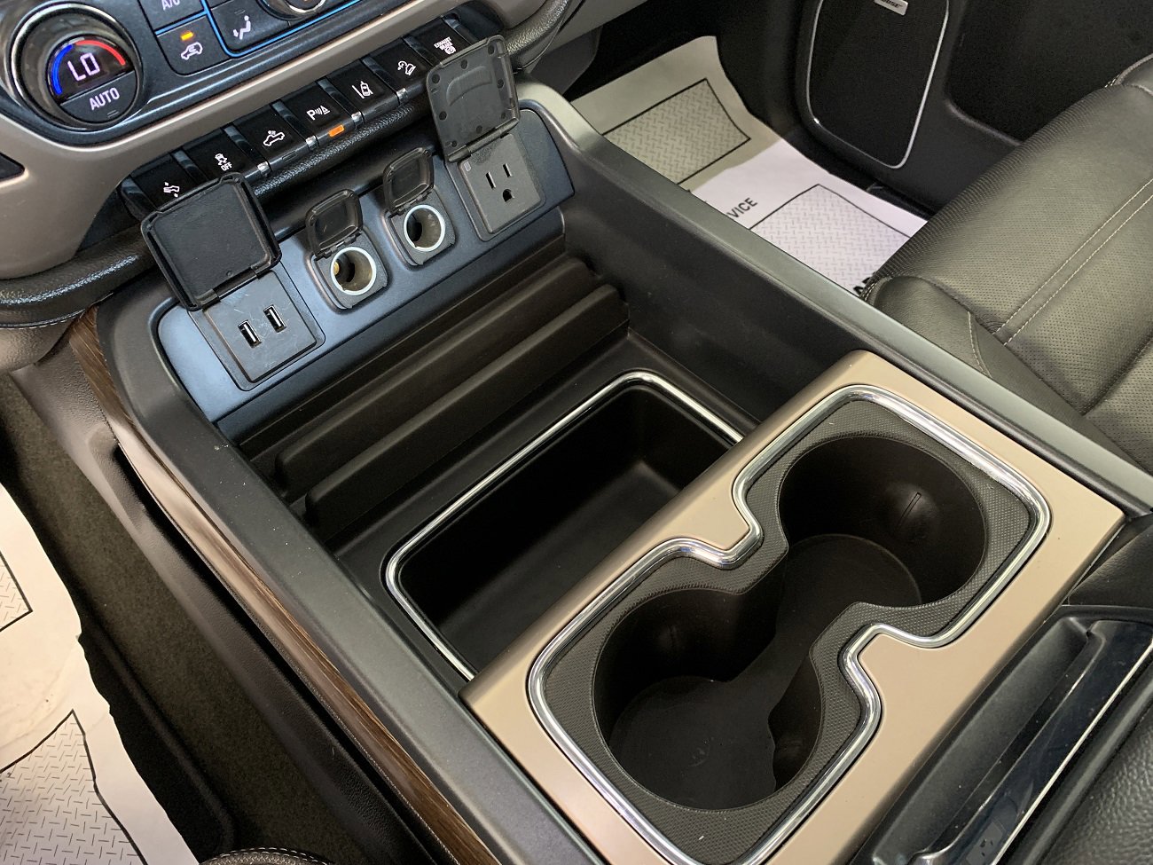 Used 2018 GMC Sierra 2500 Denali w/ Duramax Plus Package image 31