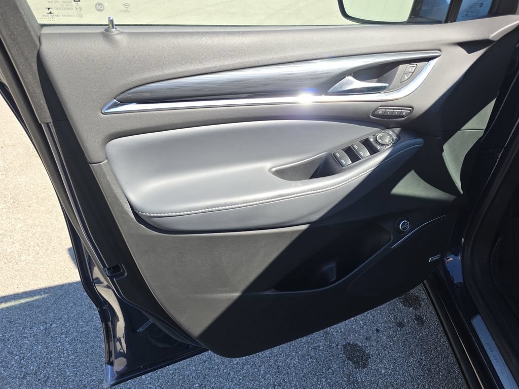 Used 2022 Buick Enclave Premium w/ Surround and Sites Package AWD/4WD image 16