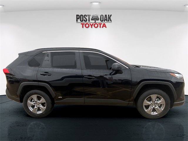 New 2025 Toyota RAV4 LE image 8