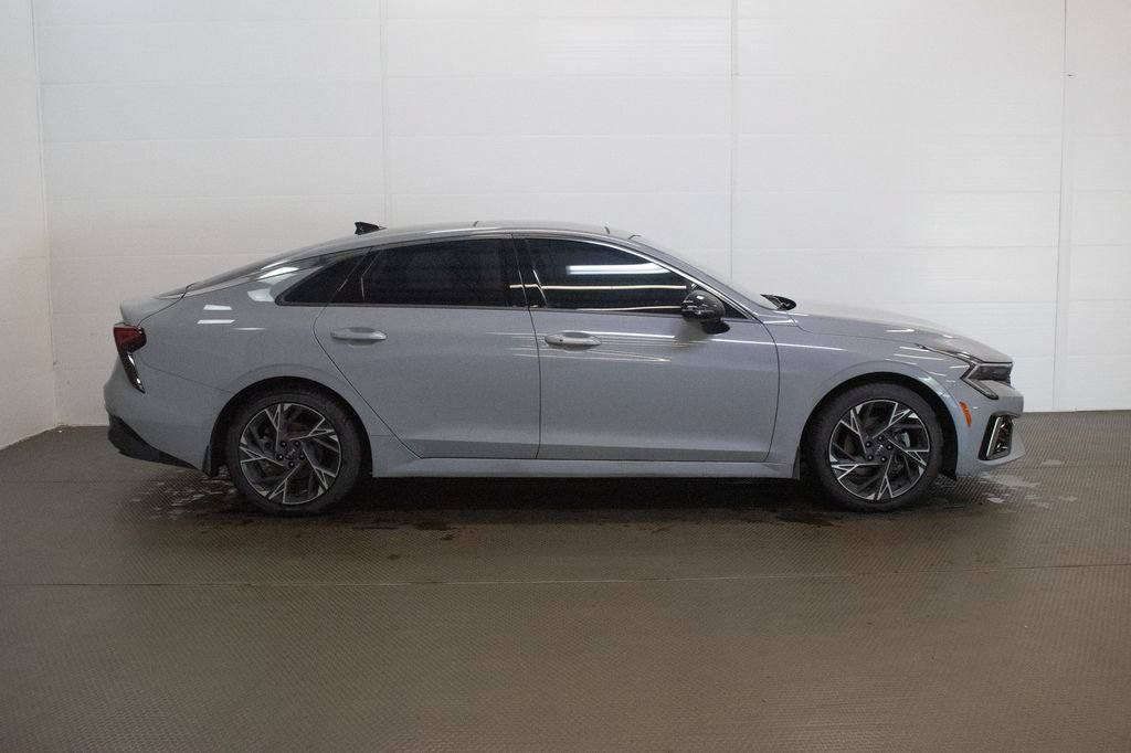 Used 2025 Kia K5 GT-Line w/ GT-Line Premium Package AWD/4WD image 3