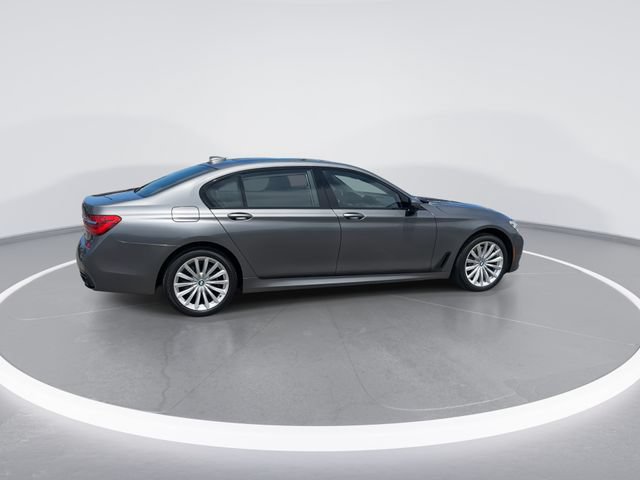 Used 2017 BMW 750i xDrive AWD/4WD image 7
