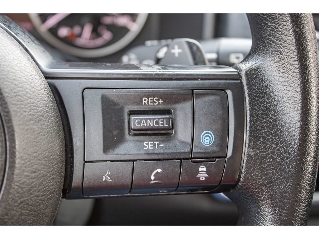 Used 2024 Nissan Rogue SV AWD/4WD image 38