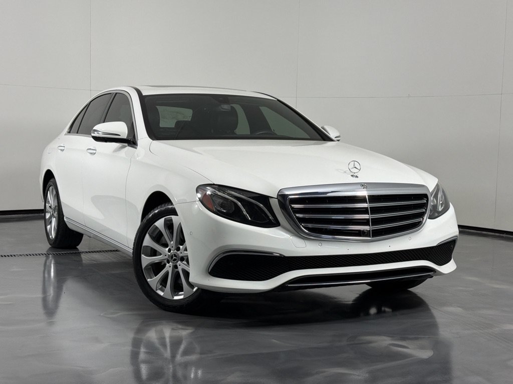 Used 2019 Mercedes-Benz E 300 4MATIC w/ Premium 1 Package image 2