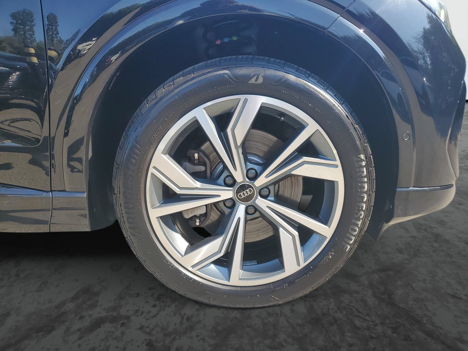 Used 2023 Audi Q4 e-tron Premium Plus w/ Premium Plus AWD/4WD image 6