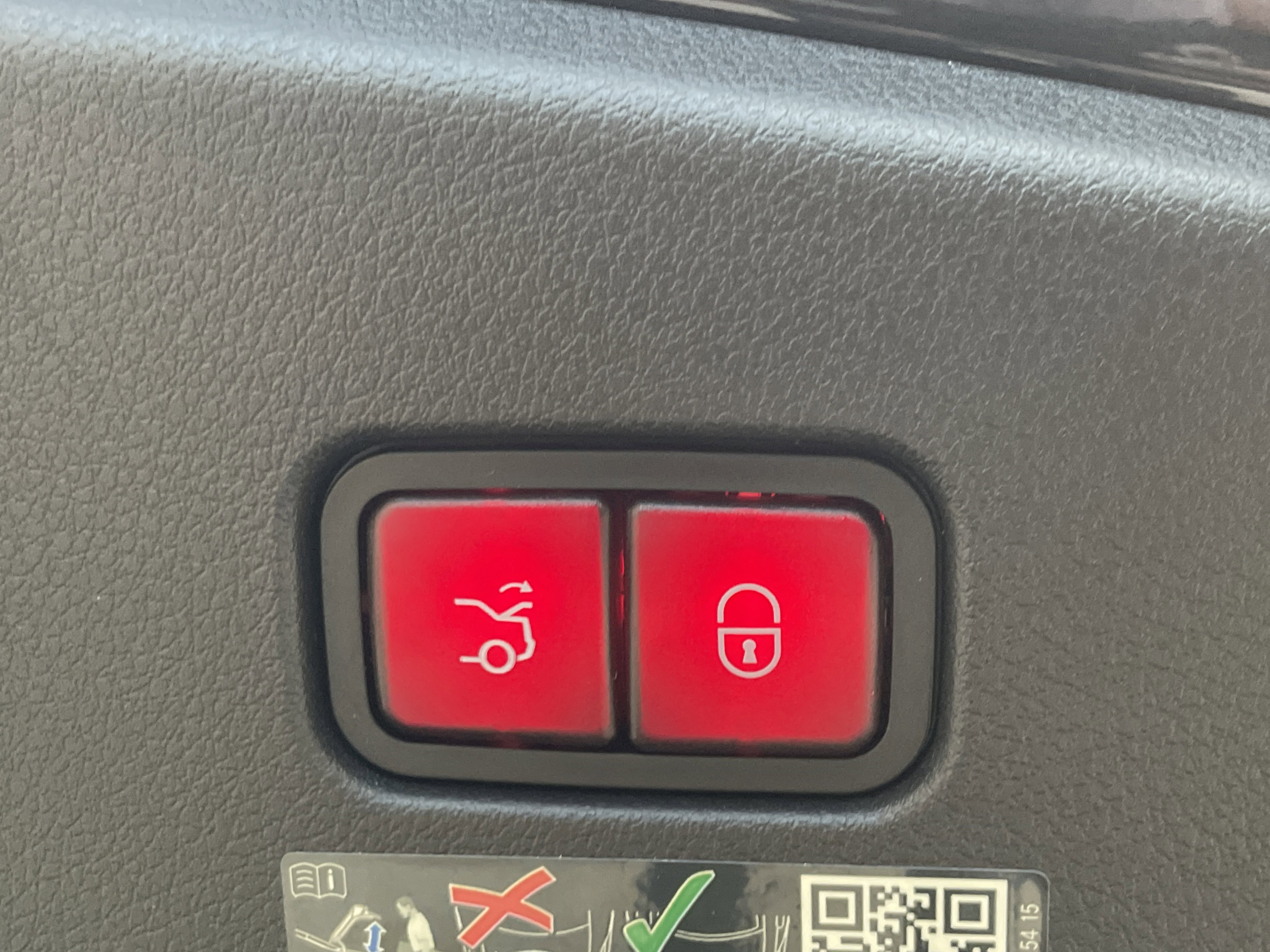 Certified 2024 Mercedes-Benz CLE 300 CLE 300 4MATIC Coupe image 11