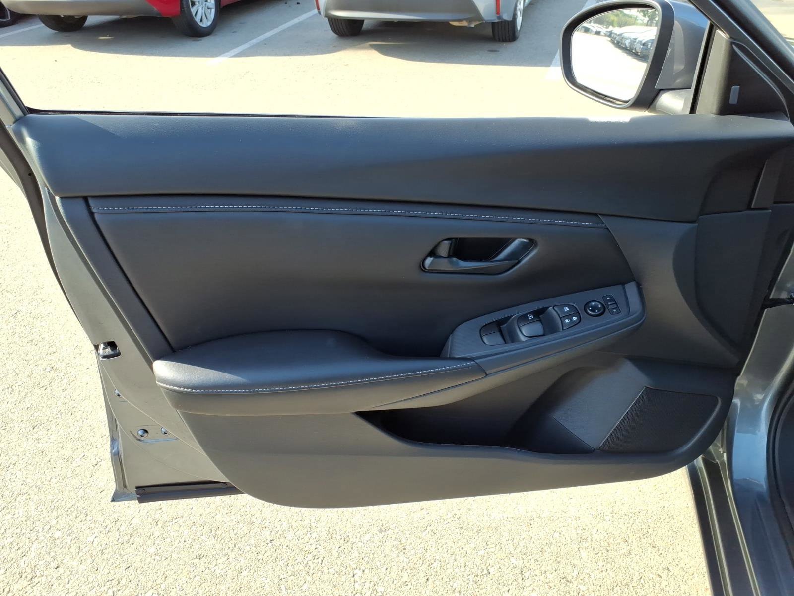 Certified 2025 Nissan Sentra S FWD image 14