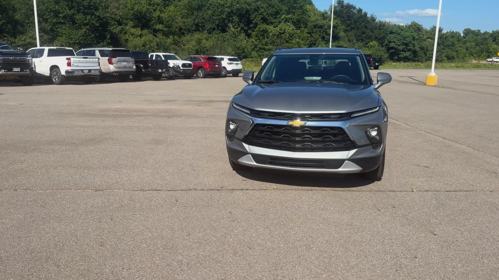 Used 2024 Chevrolet Blazer LT w/ Convenience Package FWD image 3