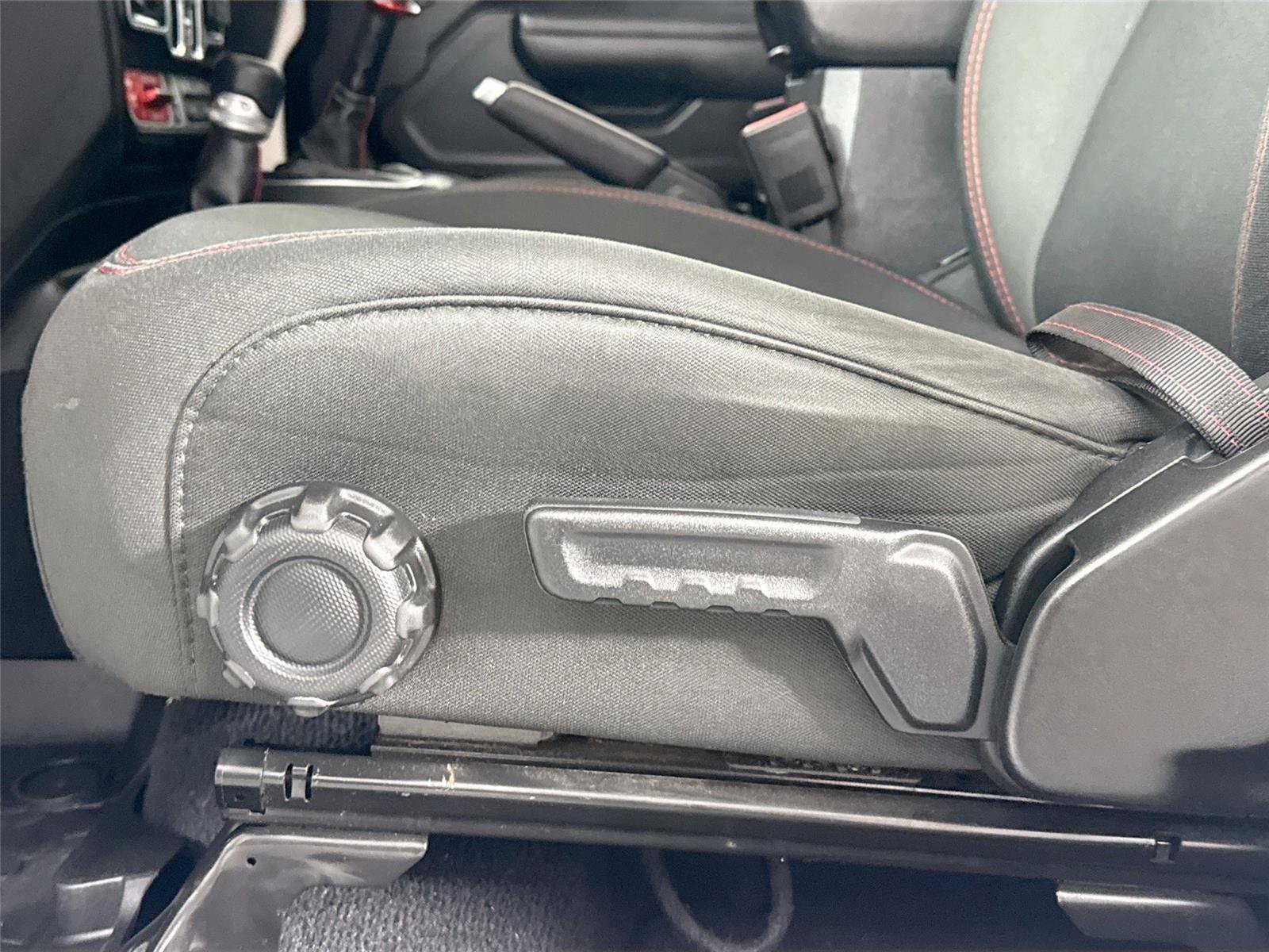 Used 2021 Jeep Wrangler Unlimited Rubicon AWD/4WD image 27