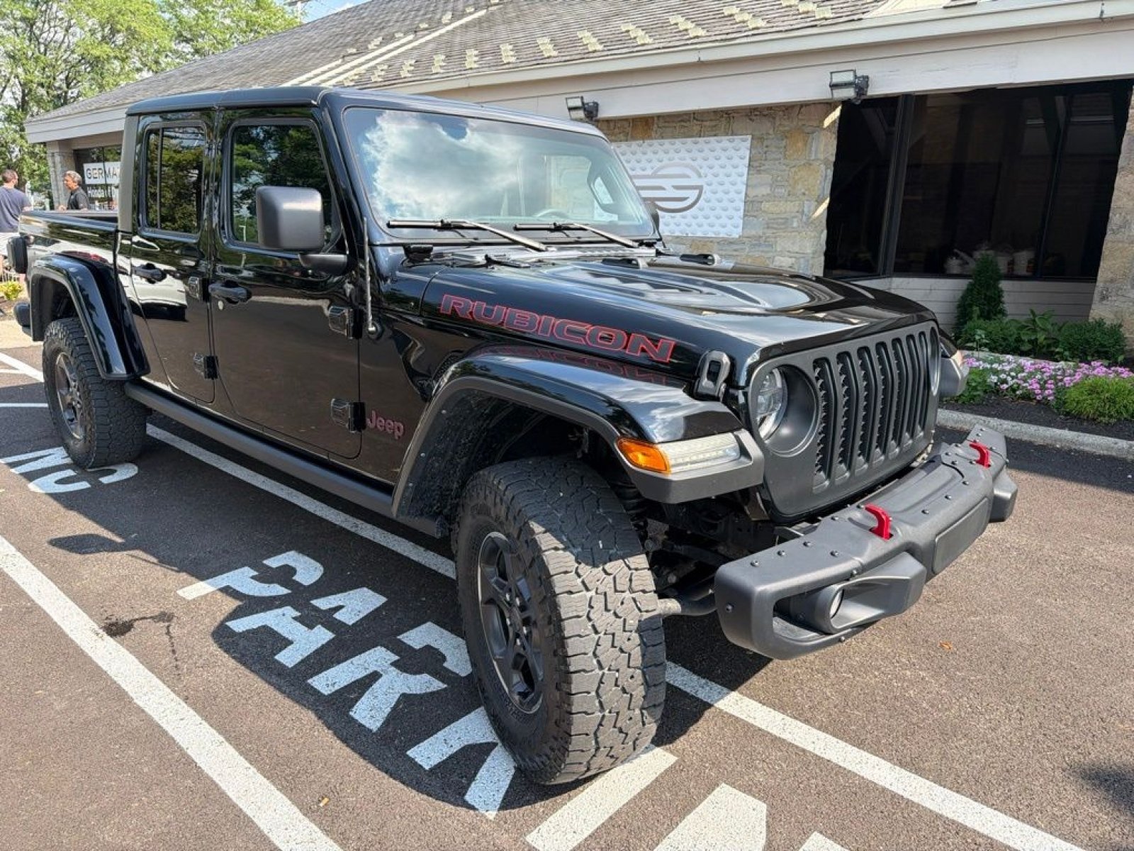 Used 2023 Jeep Gladiator Rubicon w/ LED Lighting Group AWD/4WD image 3