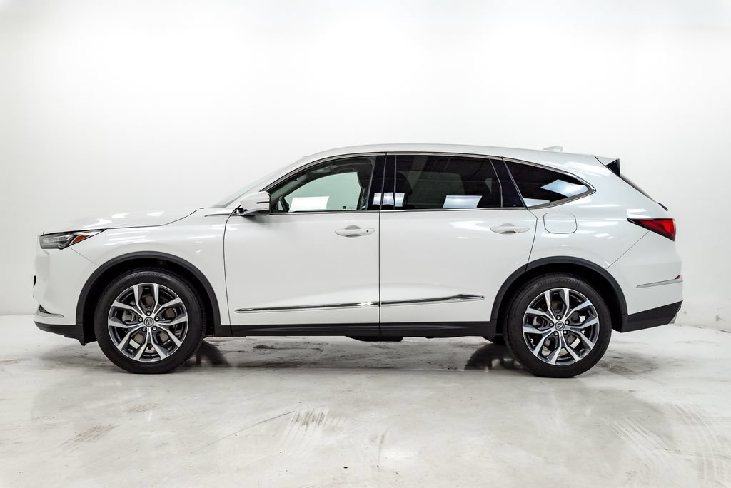Certified 2024 Acura MDX SH-AWD w/ Technology Package image 31