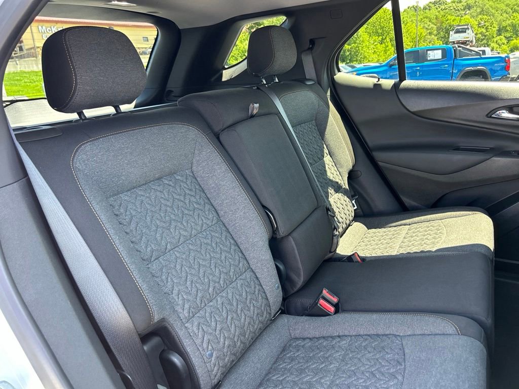 Used 2023 Chevrolet Equinox LT w/ LPO, Floor Liner Package AWD/4WD image 40